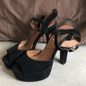 STEVE MADDEN BLACK HEELS